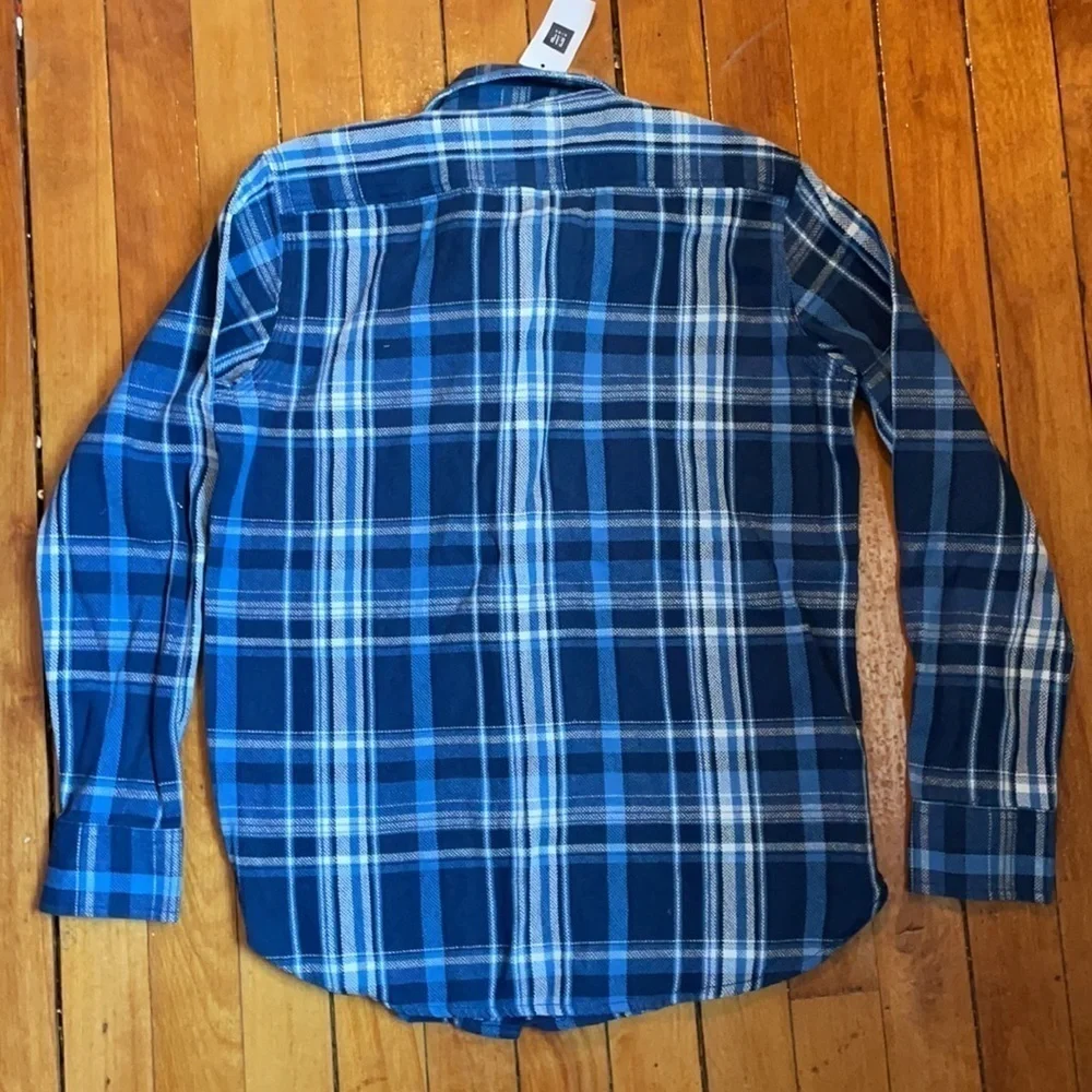 NWT Gap long sleeve button down size L